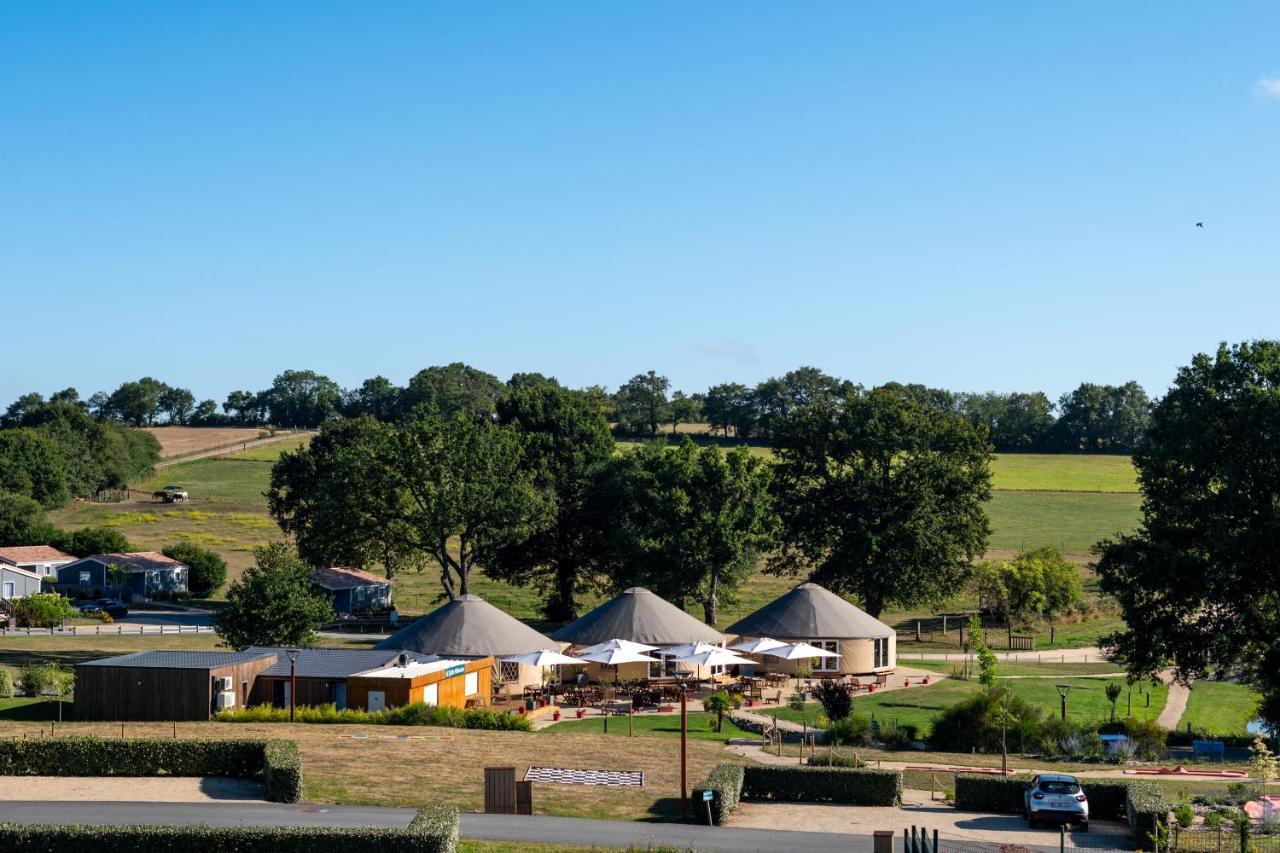 Domaine Melusine - A 2Km Du Puy Dufou ! Hotel Les Epesses Exterior photo